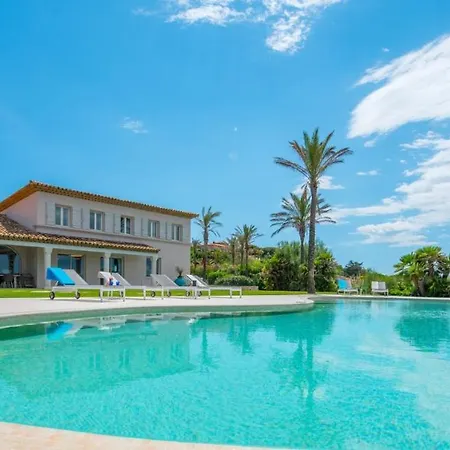 20 Guests Amazing In Great Location, Saint-tropez Villa